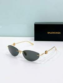 Picture of Balenciaga Sunglasses _SKUfw79568470fw